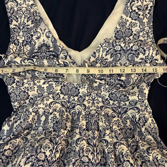 Hyacinth House Maxi Tuckernuck Navy Scroll Print Toula Linen Keyhole Dress XS - Picture 13 of 15